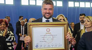 Buca'da Başkan Duman mazbatasını aldı