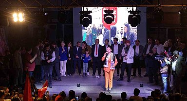 Burdur'da tarih yazdı, ilk kadın belediye başkanı oldu