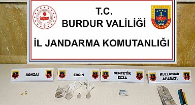 Burdur'da uyuşturucu ve kaçakçılık operasyonlarında 4 kişi tutuklandı