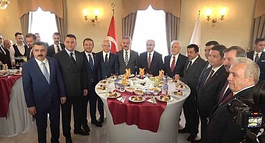 Bursa protokolü bayramlaştı