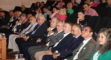 Bursa'da '21. Yüzyılda Öğretmen Olmak' konulu panel düzenlendi