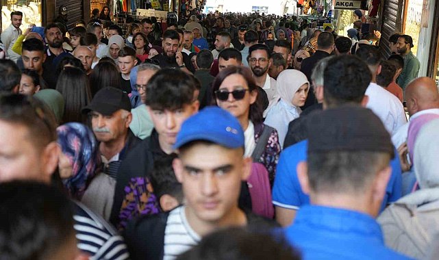 Bursa'nın tarihi mekanlarında adım atacak yer kalmadı