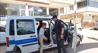 Bursluluk sınavında kimliğini unutan öğrencinin imdadına polis ekipleri yetişti