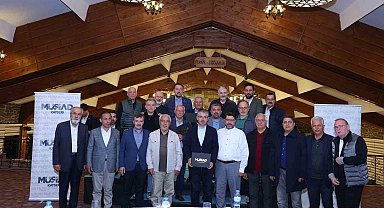 Büyükkılıç, MÜSİAD'lı işadamları ile buluştu