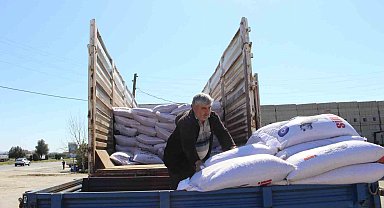 Büyükşehir Belediyesi'nin süt yemi desteği sürüyor