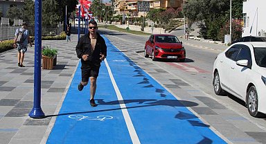 Büyükşehir, Kuşadası'nı modern bir görünüme kavuşturuyor