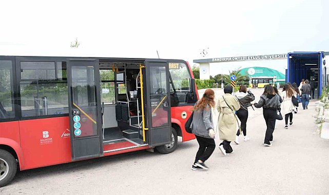 Büyükşehir, öğrencilere Bandırma'da 106 bin 204 kez ücretsiz ulaşım sağladı