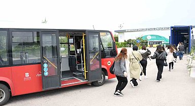 Büyükşehir, öğrencilere Bandırma'da 106 bin 204 kez ücretsiz ulaşım sağladı