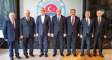 Çalışma ve Sosyal Güvenlik Bakanı Işıkhan, TZOB'u ziyaret etti