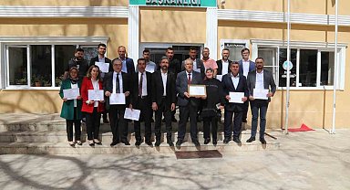 Çameli'nde 3. kez göreve seçilen Başkan Arslan mazbatasını aldı
