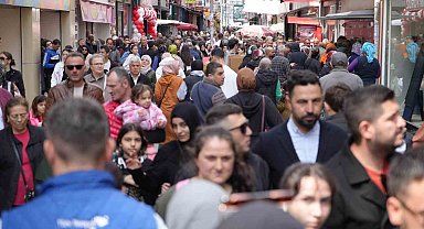 Çarşı pazarda bayram hareketliliği