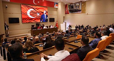 Çekmeköy Belediye Meclisi, yeni dönem ilk toplantısını gerçekleştirdi