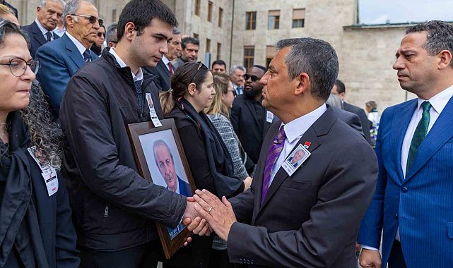 CHP lideri Özel, eski Milletvekili Şeyhmus Bahçeci'nin cenazesine katıldı