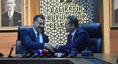 CHP'li başkanlar görevlerini devraldı