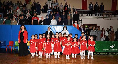 Çocuk şenliği, minik öğrencilerin gösterileriyle son buldu