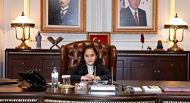 Çocuk Vali Şimşek, "Yüzme havuzu sayısı artırılsın çocuklar boğulmasın"