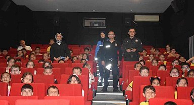 Çocuklara siber temalı animasyon filmi gösterisi