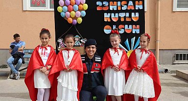 Çocukların bayramına ortak oldular