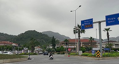 Çöl tozu Marmaris'e ulaştı