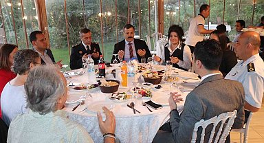 Dalaman'da polislerden iftar yemeği