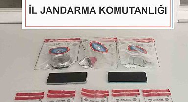 Denizli jandarmasından uyuşturucu tacirleri 3 ilçede eş zamanlı operasyon: 11 gözaltı