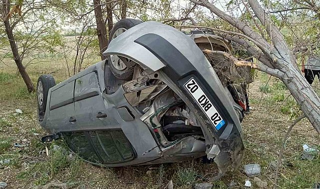 Denizli'den Mersin'e cenazeye giden aile Konya'da kaza yaptı: 1'i ağır 4 yaralı
