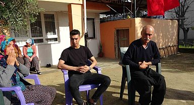 Depremde polis oğlunu kaybeden Duran ailesinin zorlu bayramı