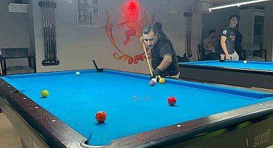 Depremin vurduğu İskenderun'da bilardo turnuvası başladı