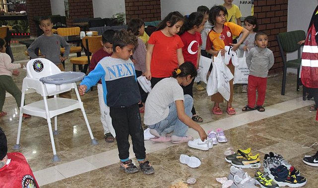 Depremzede çocukların bayramlık heyecanı
