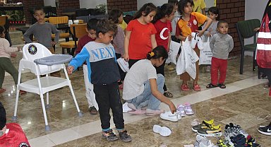 Depremzede çocukların bayramlık heyecanı