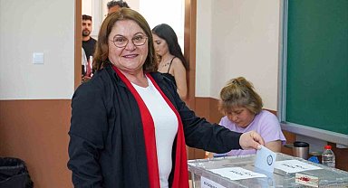 Didim'in ilk kadın belediye başkanı oldu