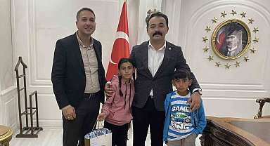 Digor'da kitap okuyanlar ödüllendirildi