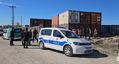 Edirne'de konteynerde 10 kaçak göçmen yakalandı