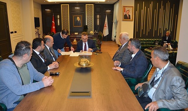 Edremit'te Jeotermal Kaynaklı OSB altyapı yapım işinde imzalar atıldı