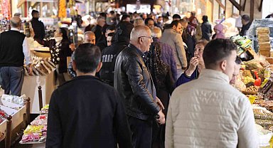 Elazığ Kapalı Çarşı'da bayram yoğunluğu