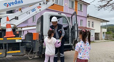 Elektrik dağıtım şirketi çocukları gülümsetti