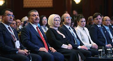 Emine Erdoğan: "Şifanın arandığı en kadim kaynaklardan biri hiç şüphesiz hala keşfedilmemiş bitkiler alemidir"