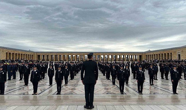 Emniyet Teşkilatından Anıtkabir'e ziyaret
