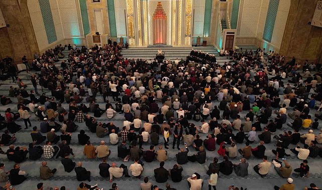 Erbaş'tan Gazze açıklaması: "Dünyayı, bu katliamı yapanları durdurması için davet edelim"