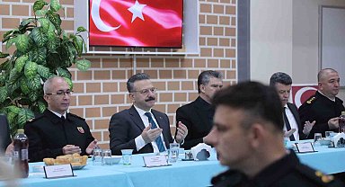 Eskişehir Valisi jandarma ekipleriyle iftar yaptı