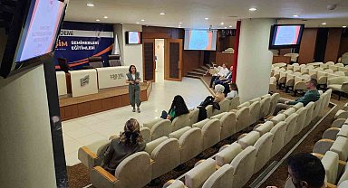 Eskişehir'de şarküteri işletmelerine gıda güvenliği eğitimi