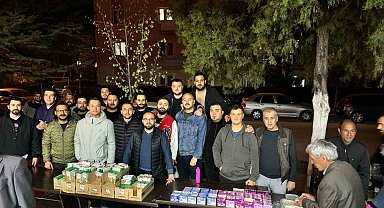 Eskişehirspor taraftarından Kadir Gecesi'ne özel ikram dağıtımı