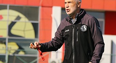 Eskişehirspor'da Önder Karaveli dönemi sona erdi