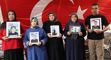Evlat nöbetindeki ailelerin oturma eylemi aralıksız sürüyor
