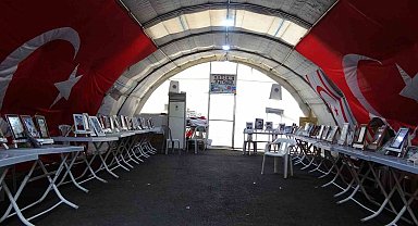 Evlat nöbetindeki annelerin bayramı buruk geçiyor