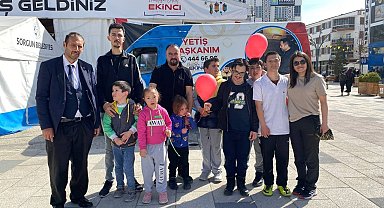 Farkındalık oluşturmak için gökyüzüne balon bıraktılar