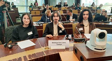 Fen Lisesi öğrencileri Avrupa'dan birincilikle döndü