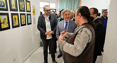 GAÜN'lü akademisyen Tunus'ta sergi açtı