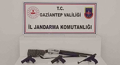 Gaziantep'te 14 adet ruhsatsız silah ele geçirildi: 11 gözaltı