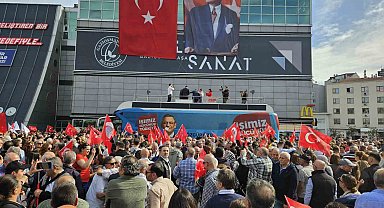Gaziosmanpaşa Belediye Başkanı Bahçetepe, görevinin ilk gününde Gaziosmanpaşalılarla buluştu